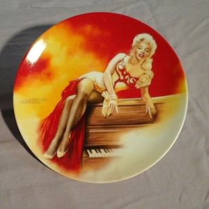 Marilyn Monroe plate